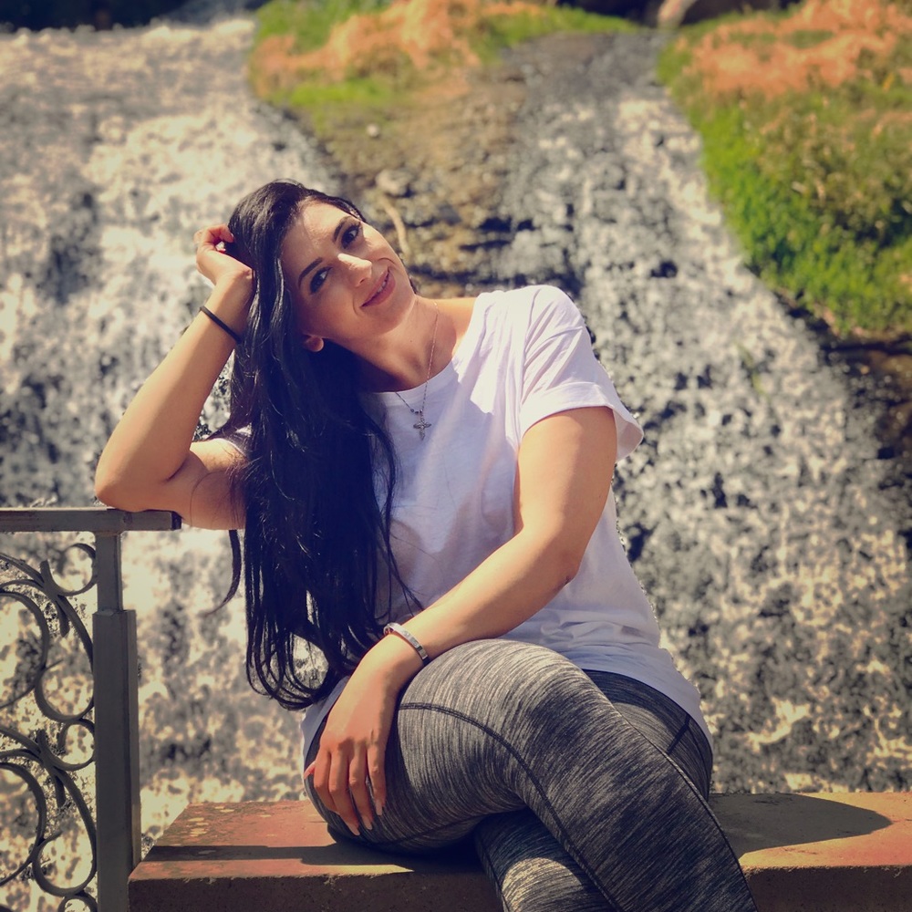 Meet your Posher, Lilit